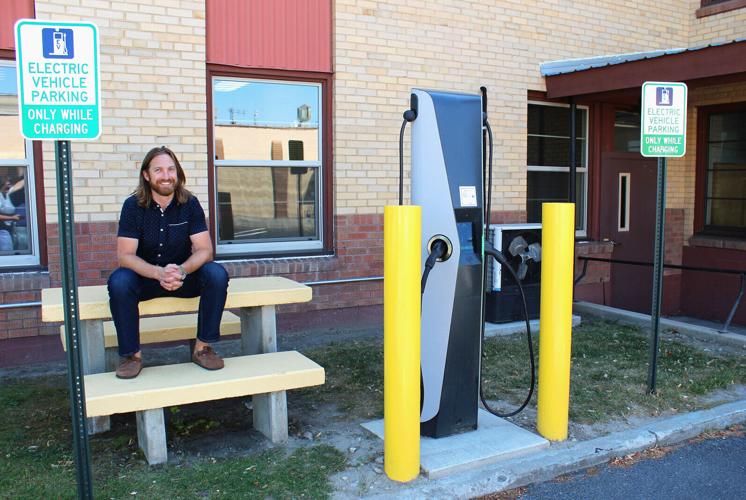 Hamilton installs electric vehicle charging ports