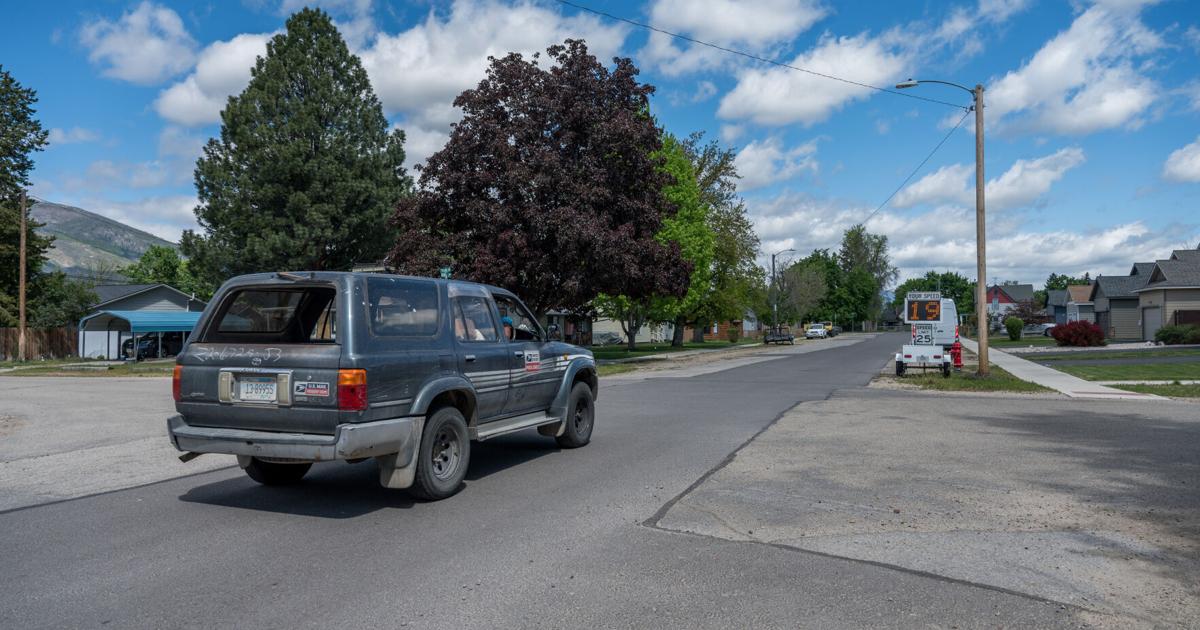 Hamilton considers yield signs at uncontrolled intersections along Third Street