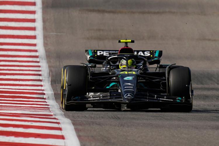First F1 race in Austin – Hamilton beats Vettel to victory
