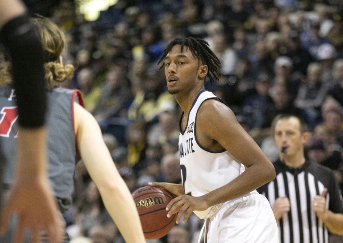 Montana State Men S Basketball Players Zeke Quinlan Quentin