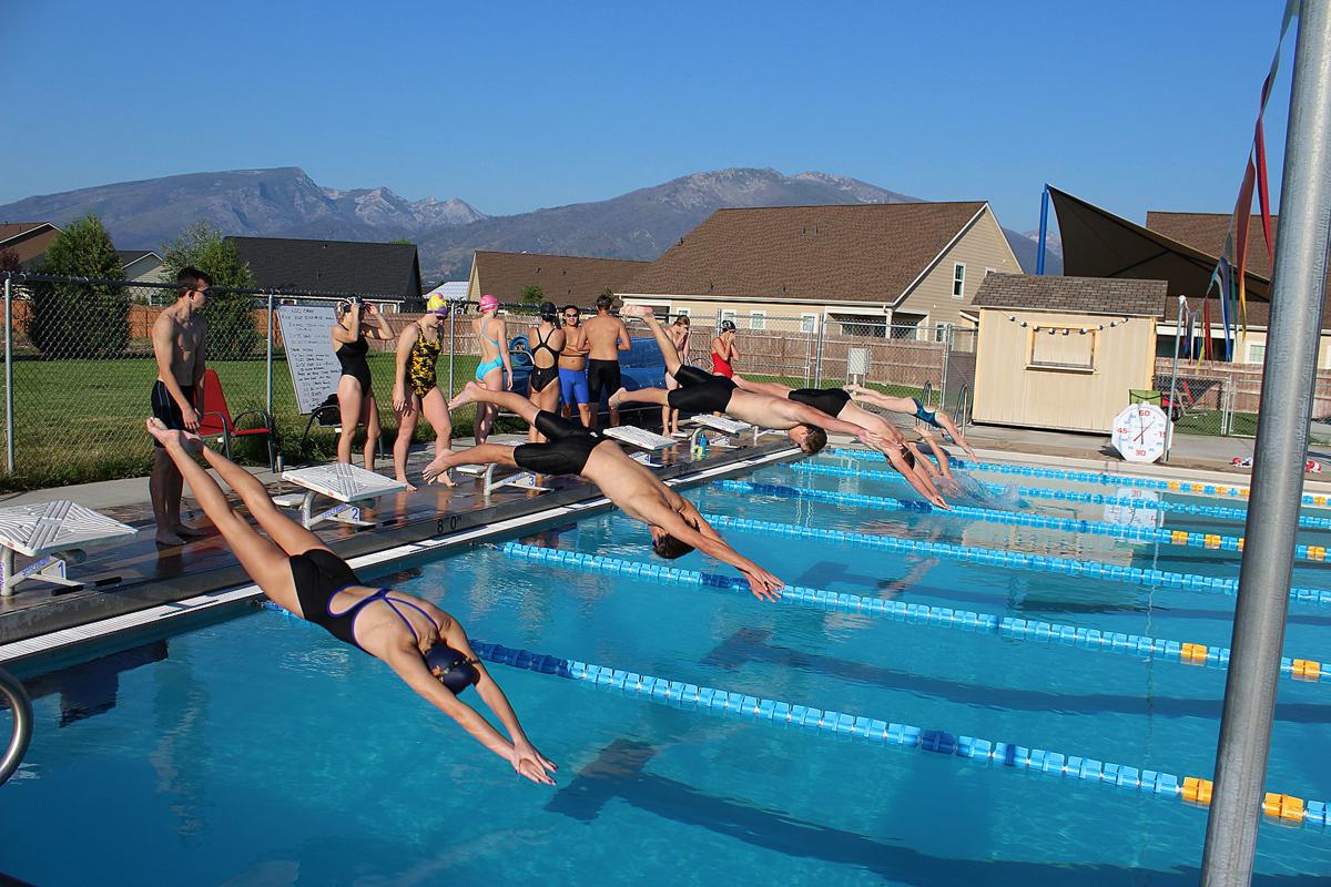 Bitterroot Swim Team Wins Divisional Championship Local News Ravallirepublic Com