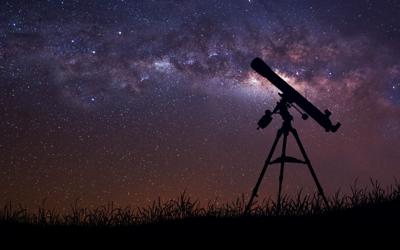 10 Items Astronomy Buffs and Space Geeks Will Love