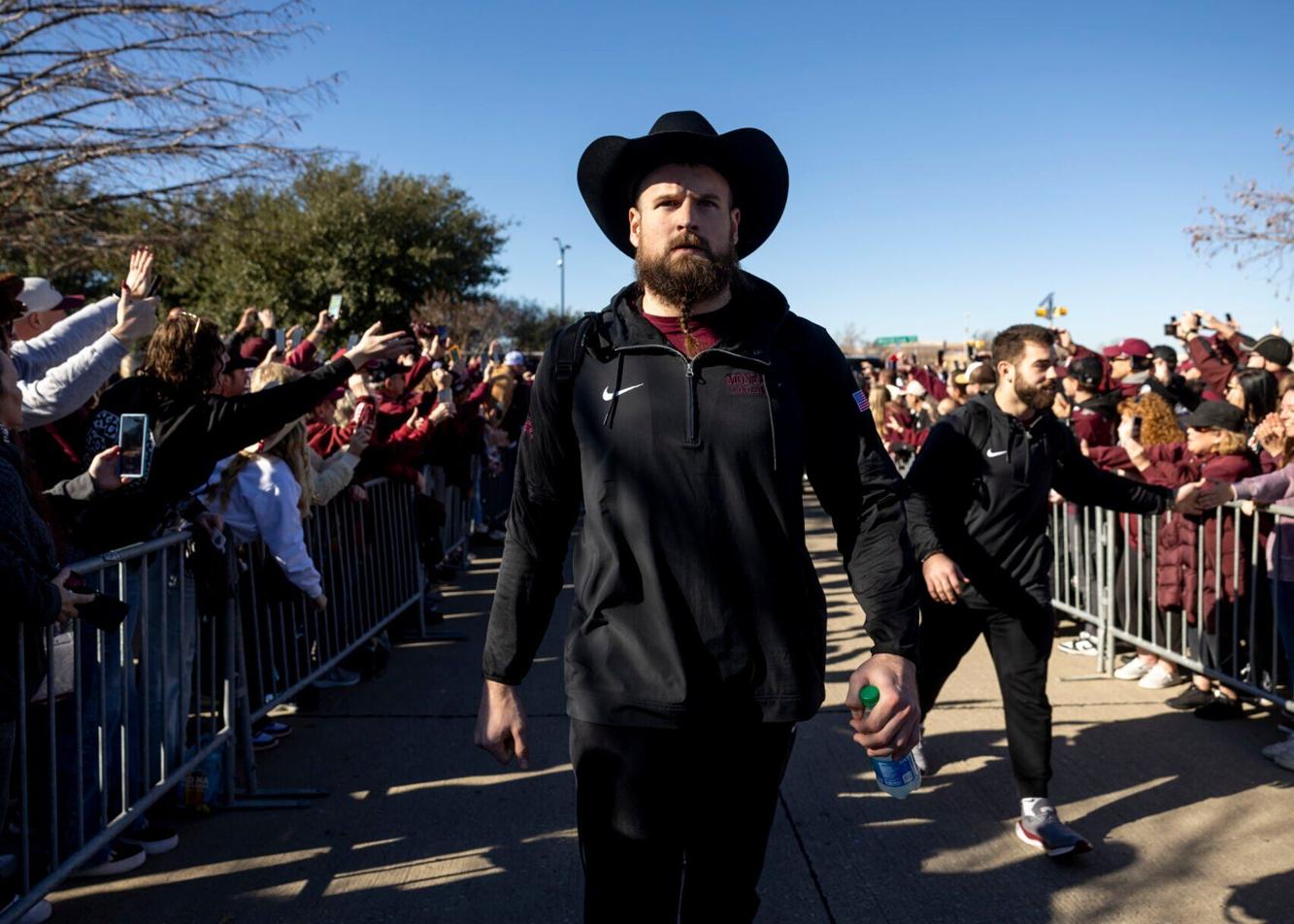 Photos Montana Grizzlies play South Dakota State for FCS championship