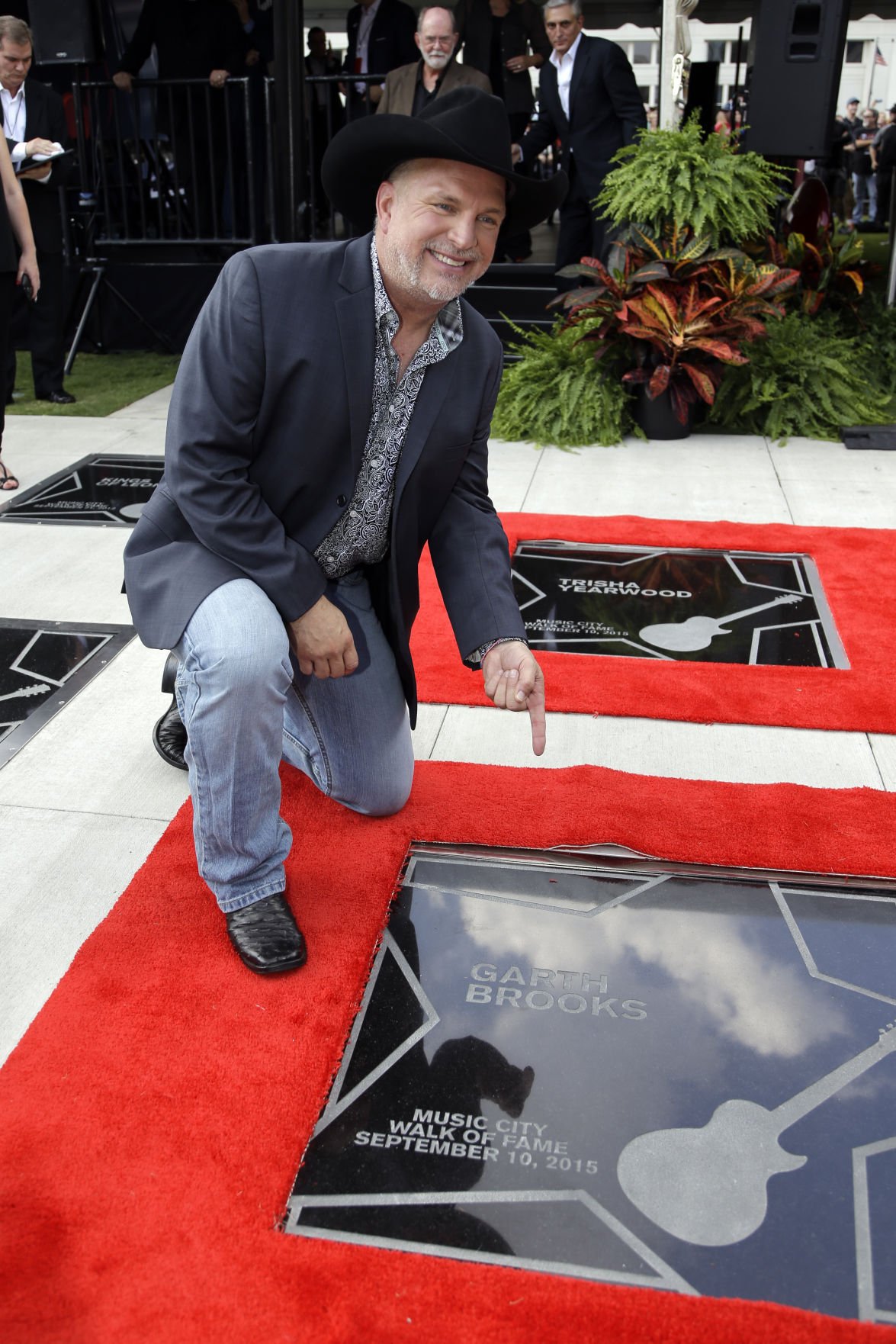 Garth Brooks Wraps Up Spring Training With the New York Mets