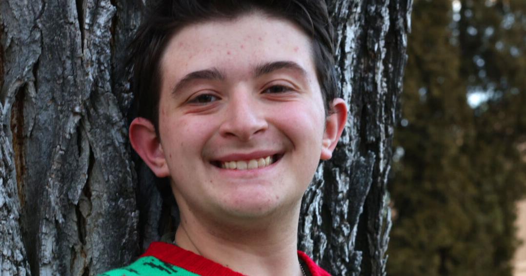 Spine disorder inspires Victor student to pursue nursing Spine disorder inspires Victor student to pursue nursing