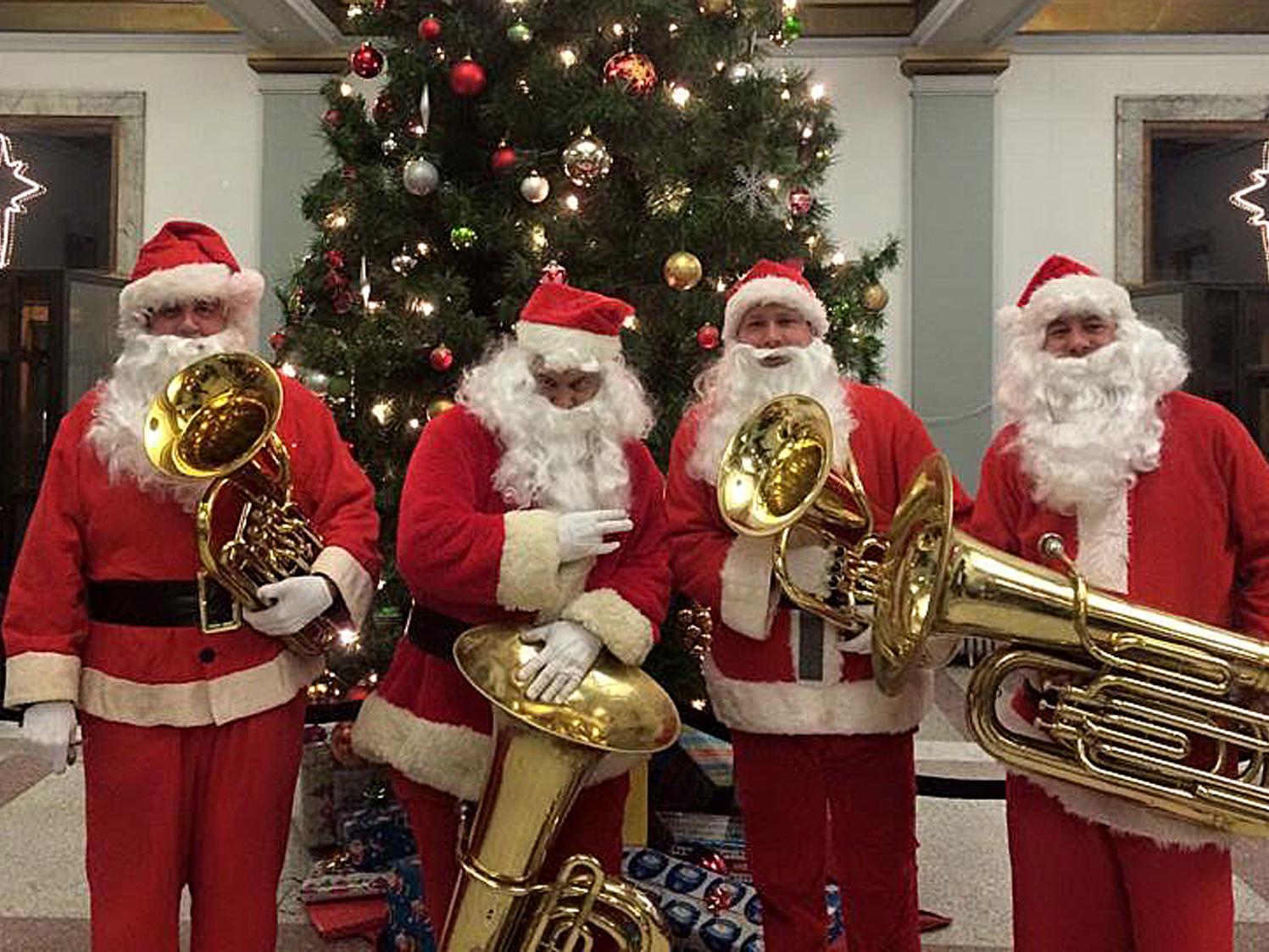 Tuba Christmas 2021 Missoula Tuba Santas To Perform At Bitter Root Brewing In Hamilton Local News Ravallirepublic Com Tuba Christmas 2021 Missoula Tuba Santas To Perform At Bitter Root Brewing In Hamilton Local News Ravallirepublic Com