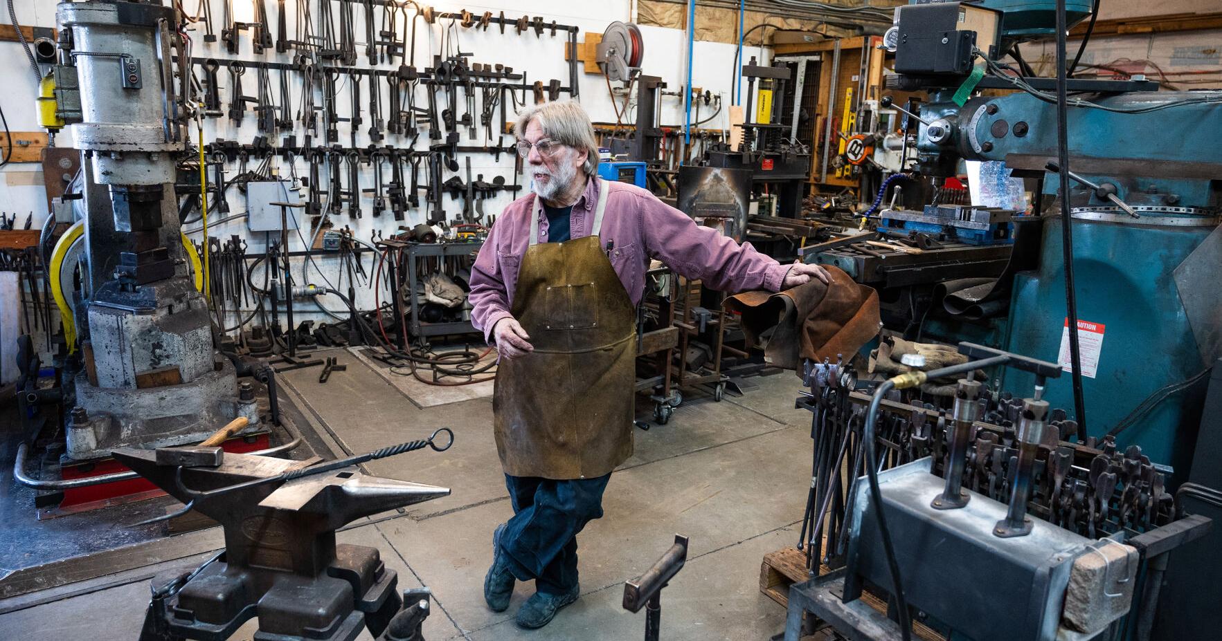 Profile of an American master: Corvallis blacksmith Glenn Gilmore - Vimarsana News