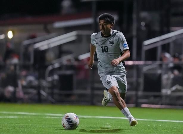Wolves Get Non-Conference Win Against Jimmies