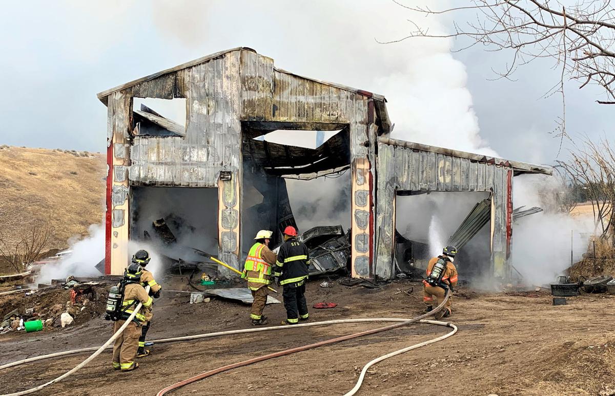 Fire causes $400,000 in damage