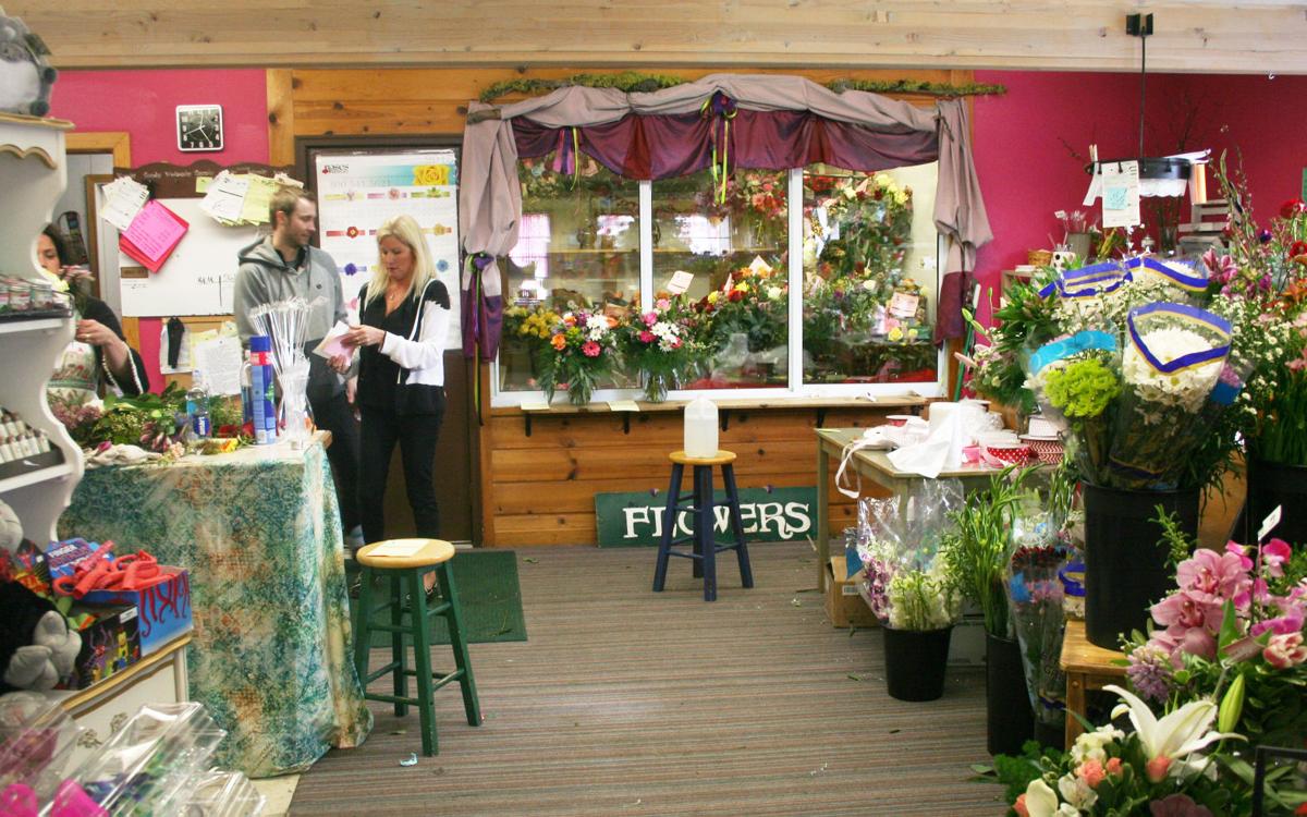 Hamilton flower shop gears up for Valentine’s Day Local News
