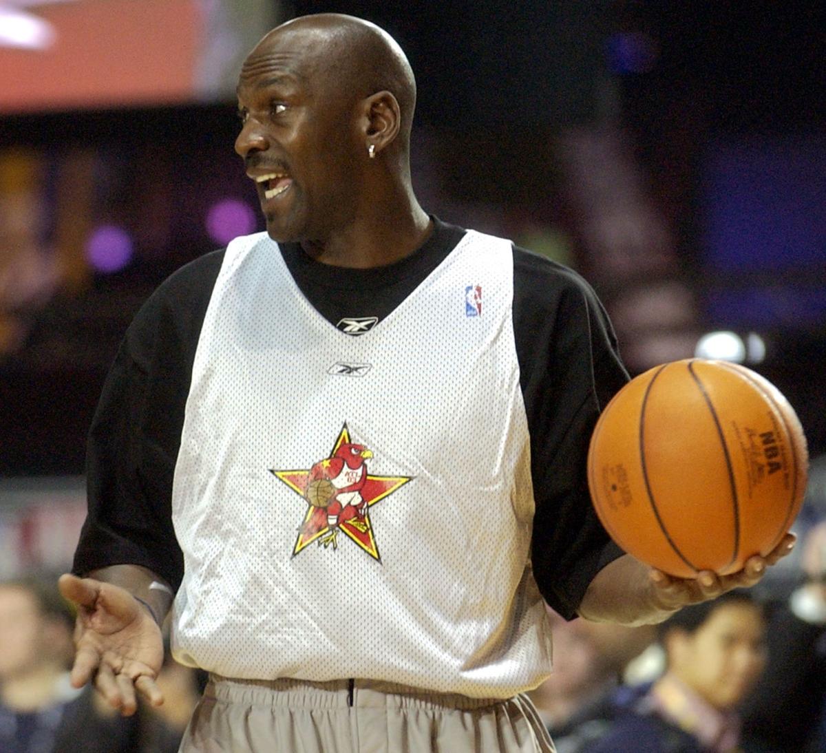 Kobe Bryant MVP All Star Weekend 2002 Hometown Julius Erving On