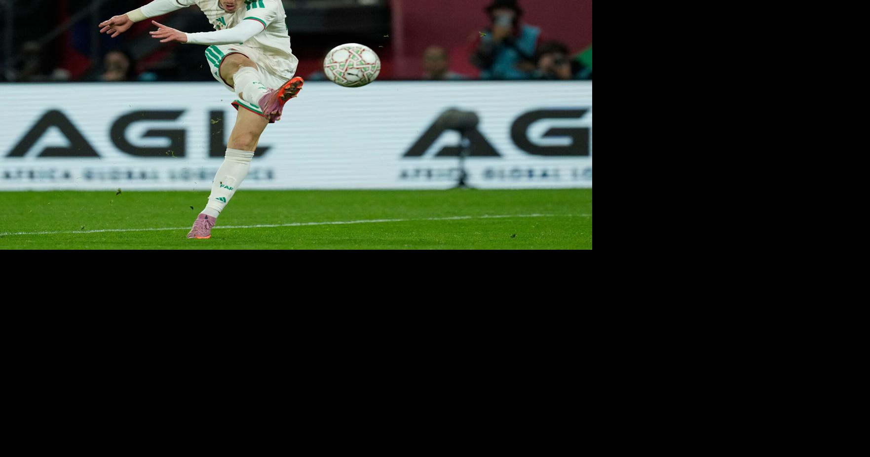 Algeria reaches Africa Cup quarterfinals on Boulbina's last-gasp winner, Ivory Coast also advances