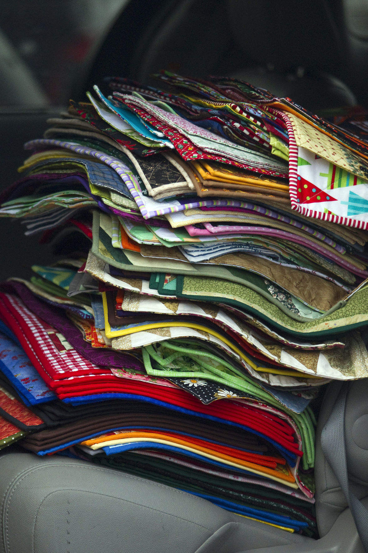 Quilted Hearts Placemat presents cheer up Meals on Wheels recipients ETC