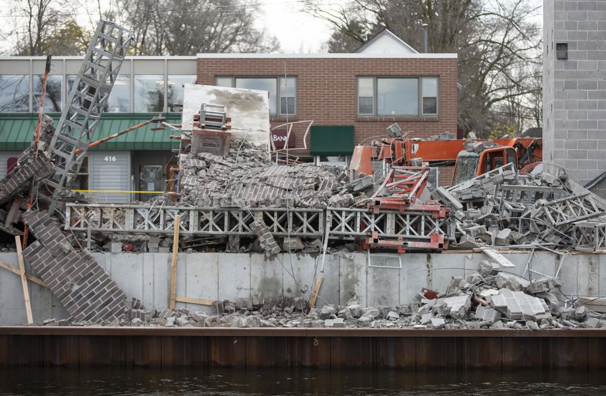 Update Four Hurt In Downtown Traverse City Construction Site Collapse Local News Record Eagle Com