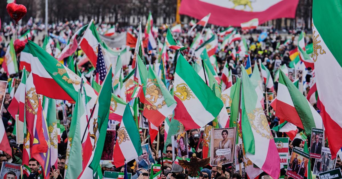 Crown prince urges the world to stand with the people of Iran as ...