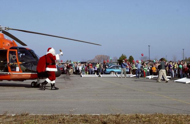 Santa Kicks Off Toys For Tots Campaign Lifestyles Record Eagle Com