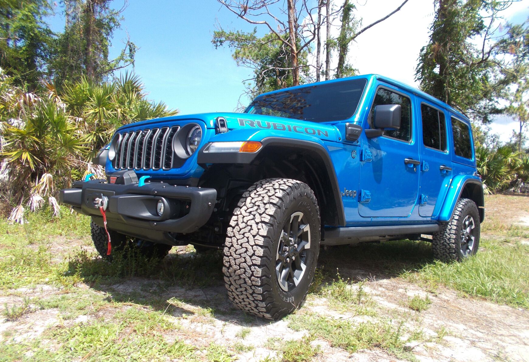 Electric blue jeep deals wrangler