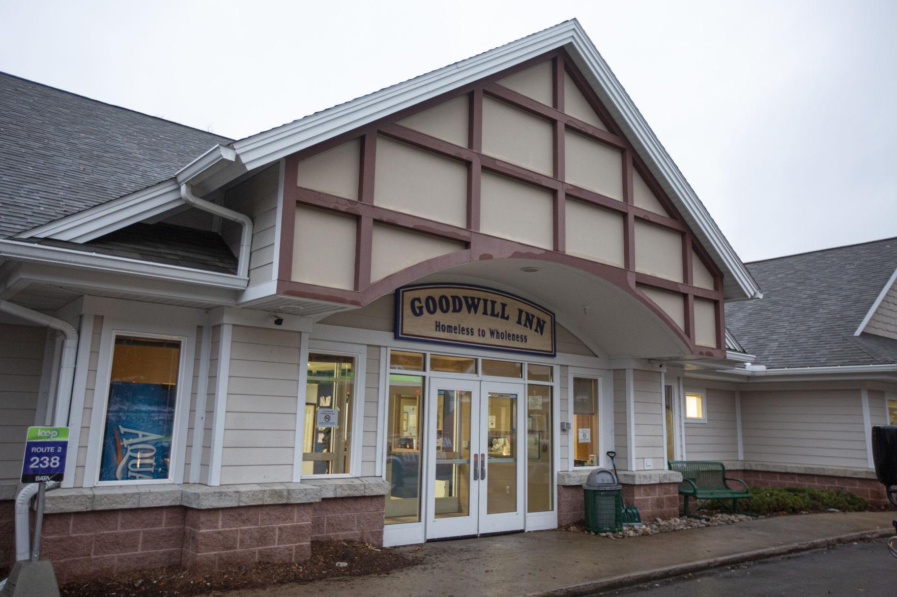 goodwill traverse city south airport