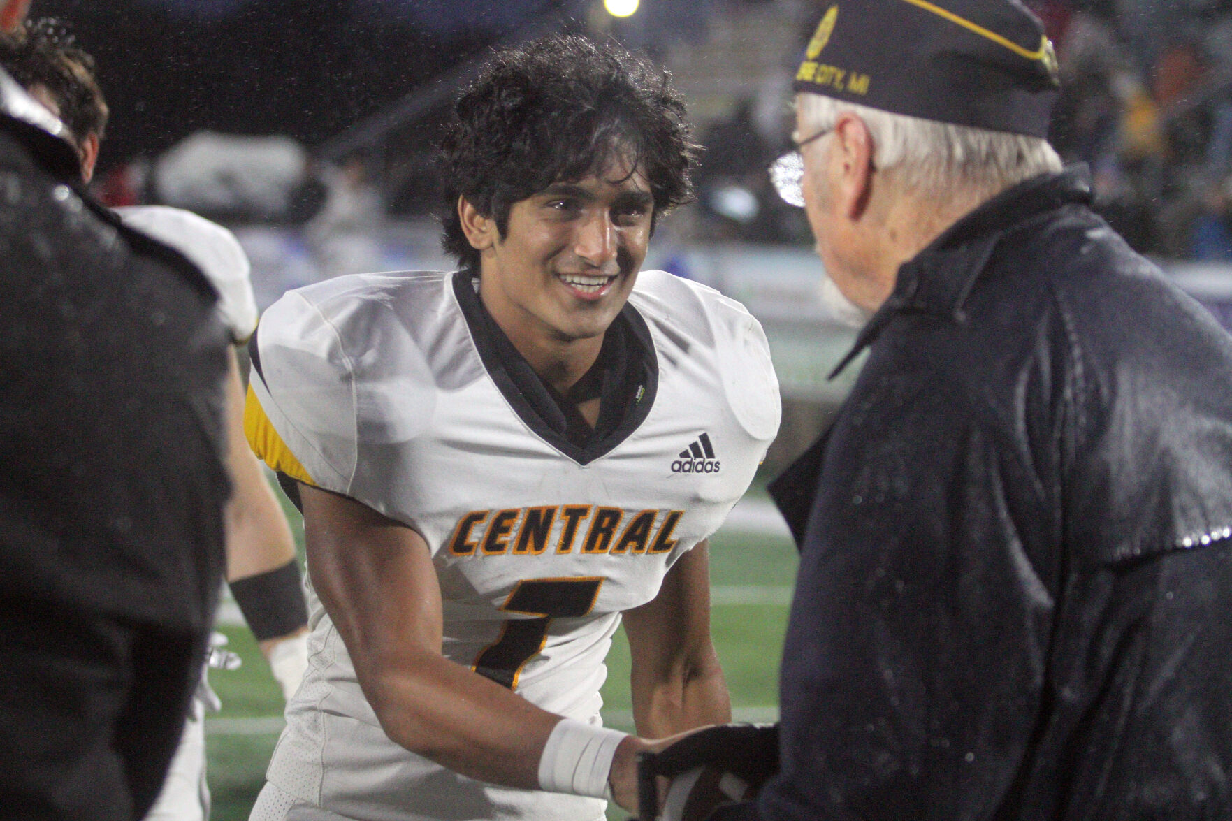 Traverse City Central loses 17-8 to Traverse West in TC Patriot Game, clings to playoff hopes