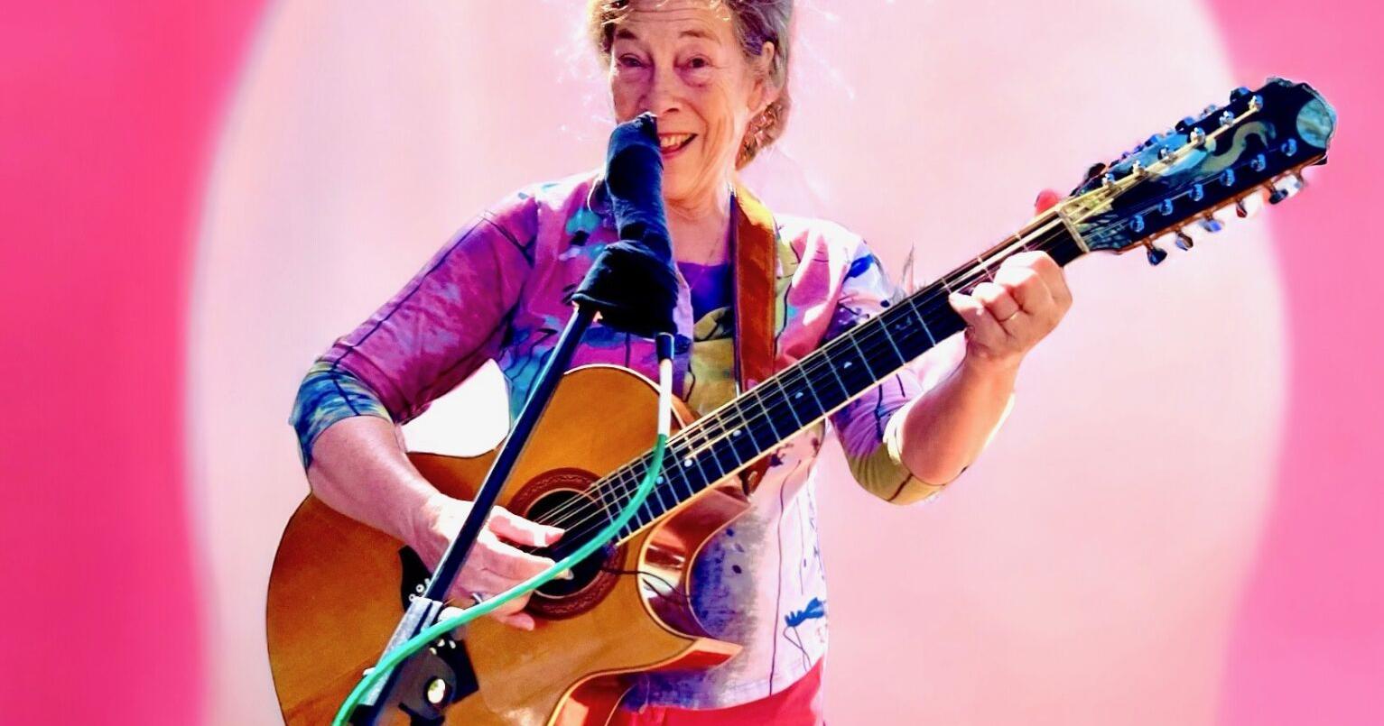 Singer-songwriter Claudia Schmidt returning to home state for Traverse City shows - Vimarsana News