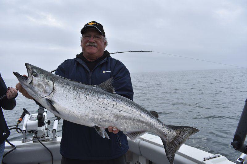 Bob Gwizdz Lake Michigan Salmon Season Starts Fast As Ever Go Record Eagle Com