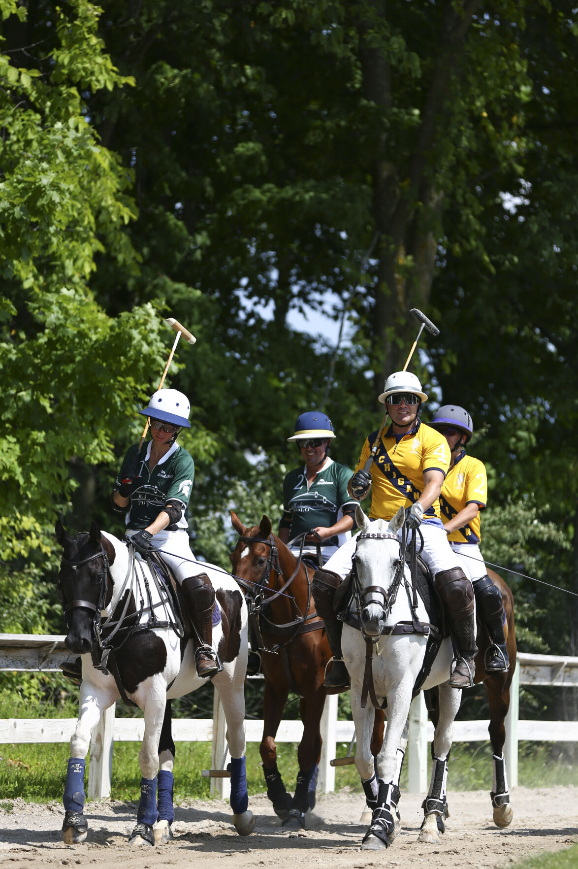 tcr-010222-sports-photopage-0006