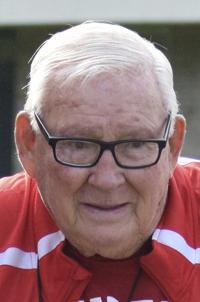 Benzie loses legend Pete Moss; Cross country program founder passes away at 90