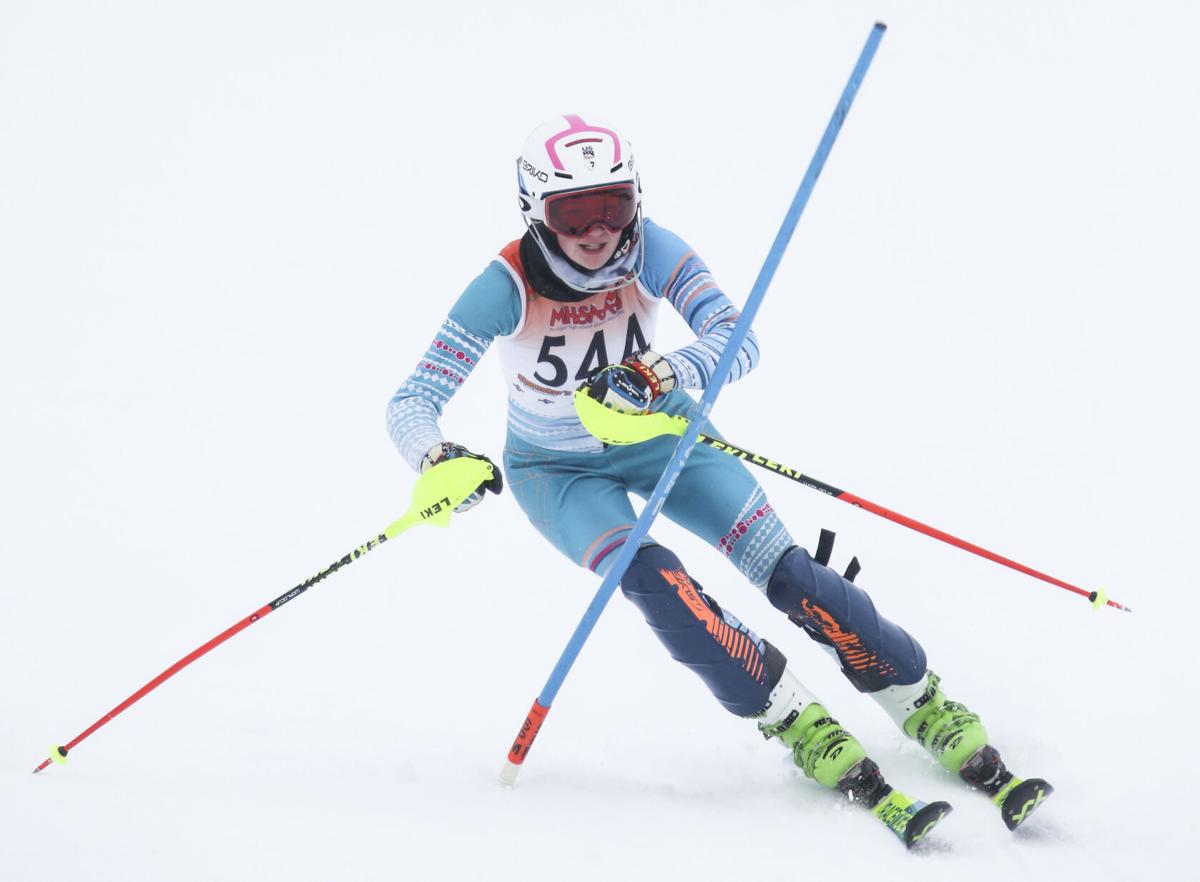 tcr-010122-sports-photopage-0004