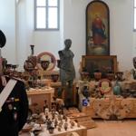 US returns looted antiquities as Italy celebrates latest haul of 600 artifacts