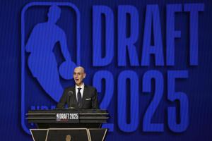 NBA draft resumes with trades, early selections of All-Americans Broome and Kalkbrenner