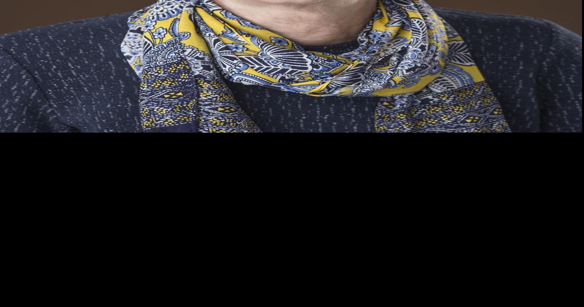 Jan Warren earns Distinguished Service Award Business