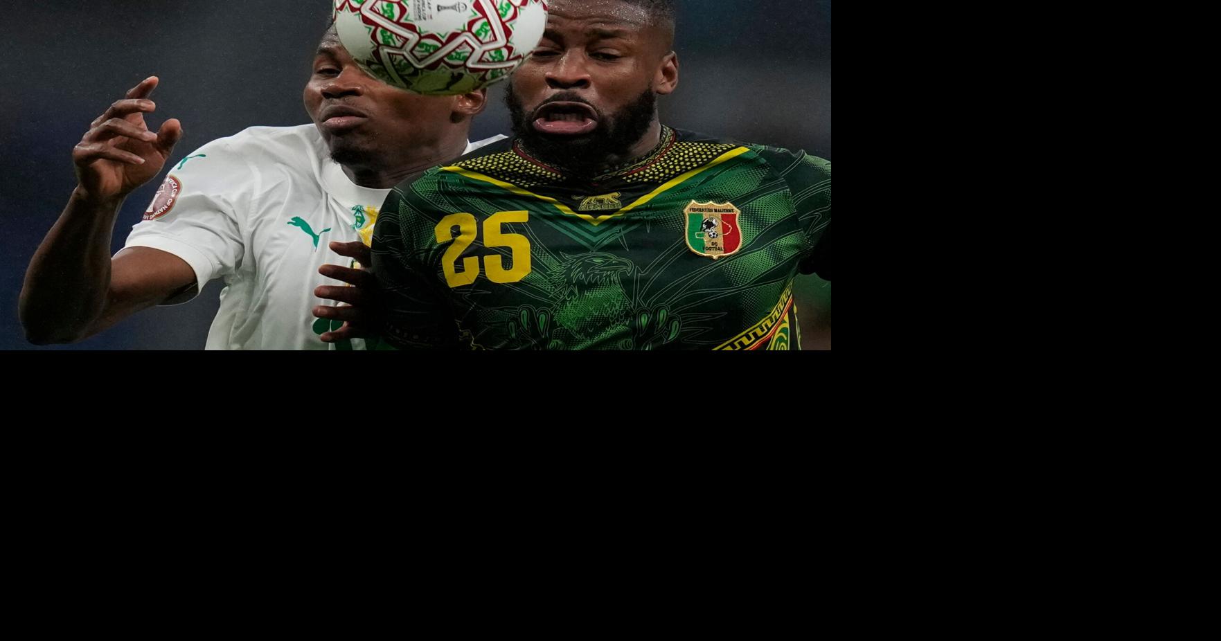 Senegal edges 10-man Mali to book Africa Cup semifinal