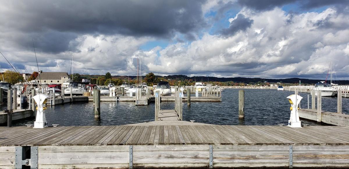 goeyes111920Traverse City Clinch Park Marina. Photo by Jerry Mikowski..jpg