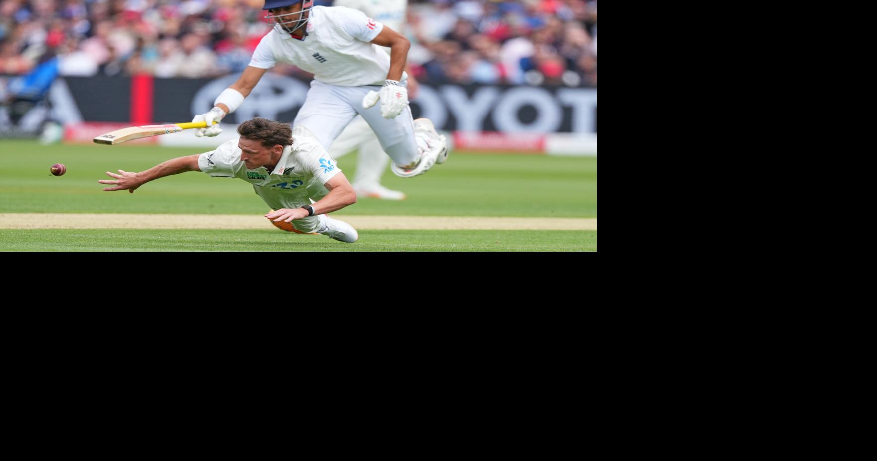 New Zealand rips out 4 England wickets in 11 balls as Lord's pitch remains vicious