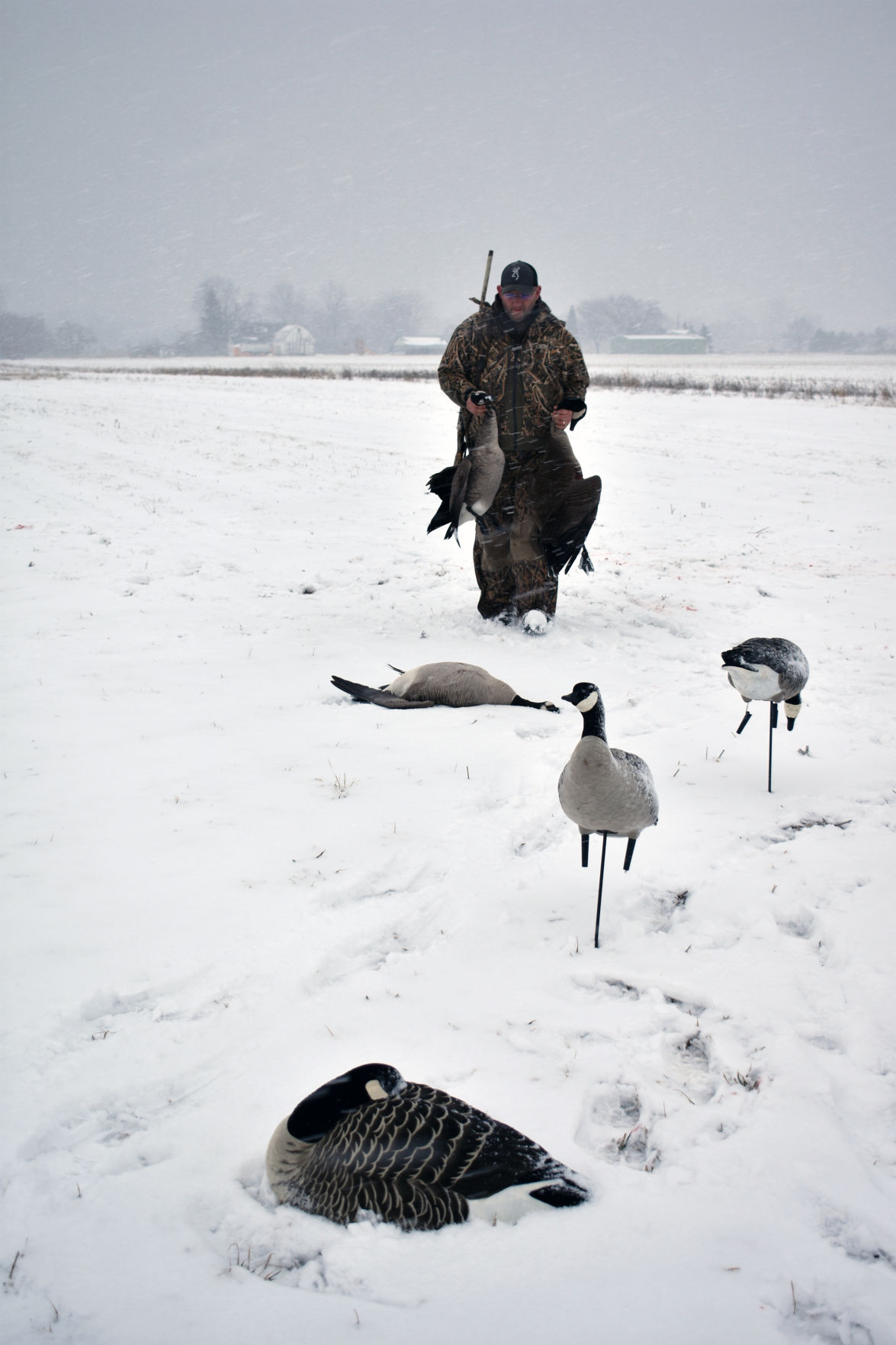 Bob Gwizdz Success in a late season goose hunt GO
