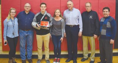 MOUCK RECIEVES MCFO SCHOLARSHIP | Sports | recordargusnews.com