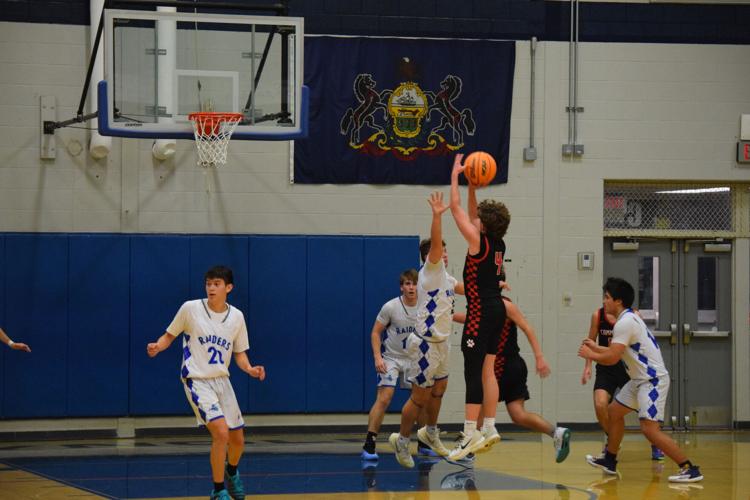 Commodore Perry holds off Raiders mid-game surge for 56-45 win | Sports ...