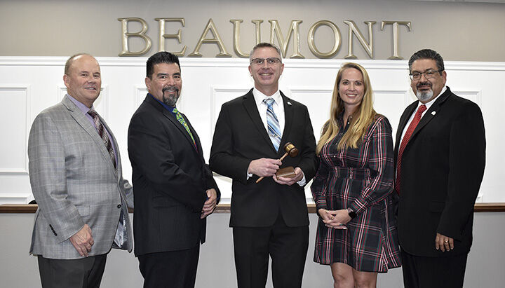 David Fenn sworn in as Beaumont mayor Local News recordgazette