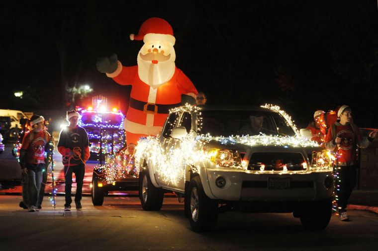 Beaumont expresses Christmas spirit through annual parade News