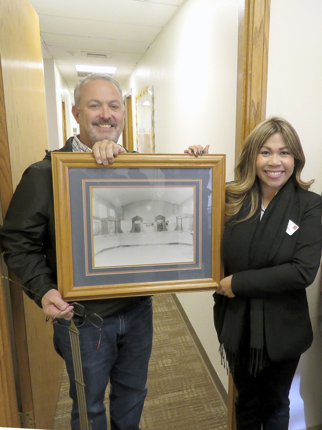 Beaumont Wells Fargo donates historical pieces to San Gorgonio