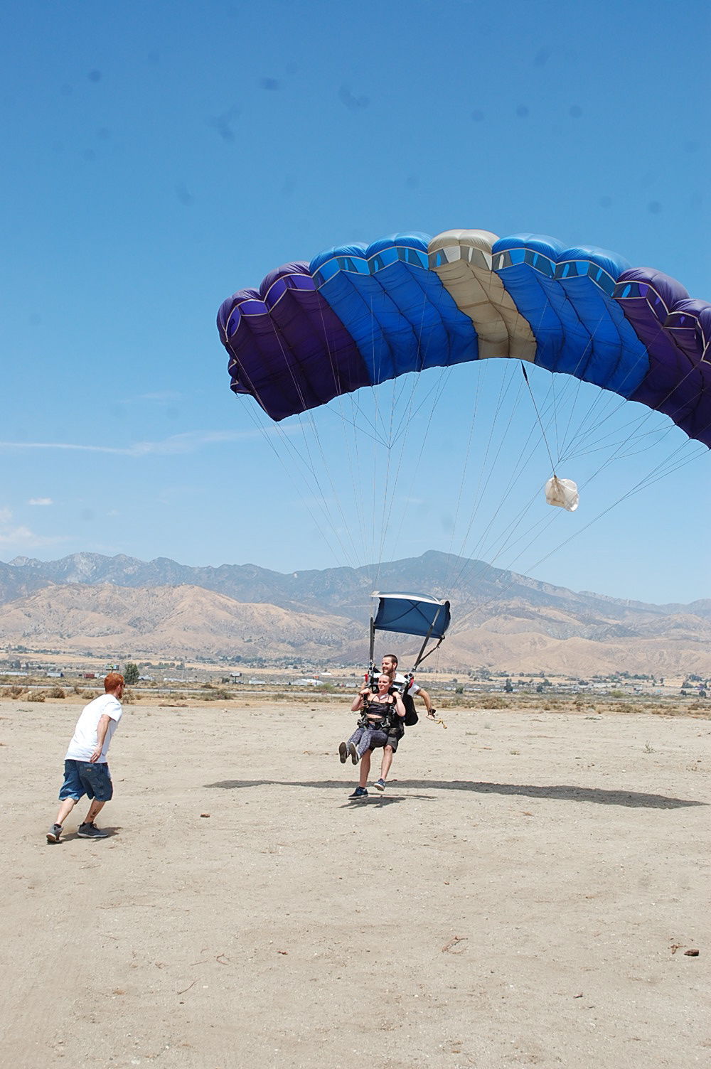 Skydiving gaining popularity over Banning s municipal airport