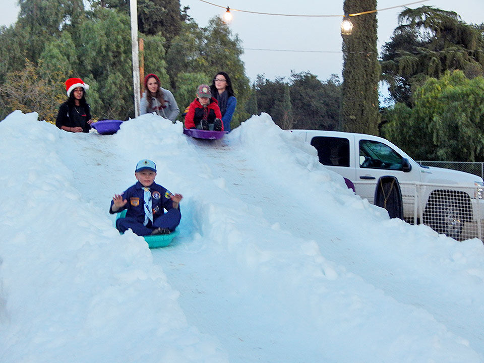 Old fashioned country Christmas fun in Beaumont Community