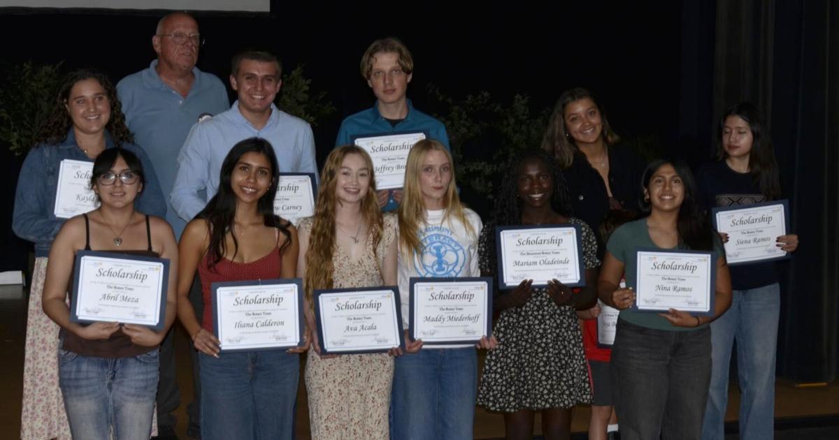 Beaumont-Cherry Valley Rotary awards scholarships at Cherries Jubilee
