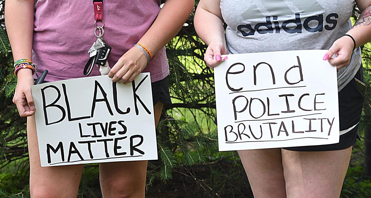 060920 Hinton Protesters 13.jpg