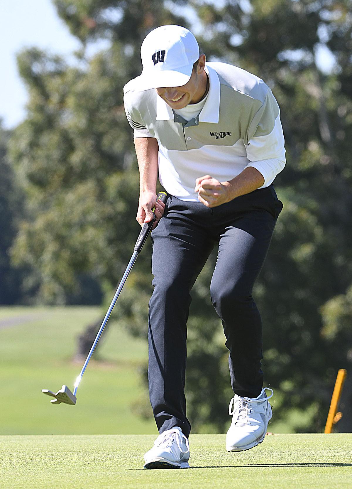 092821 Class AA Golf 2.jpg