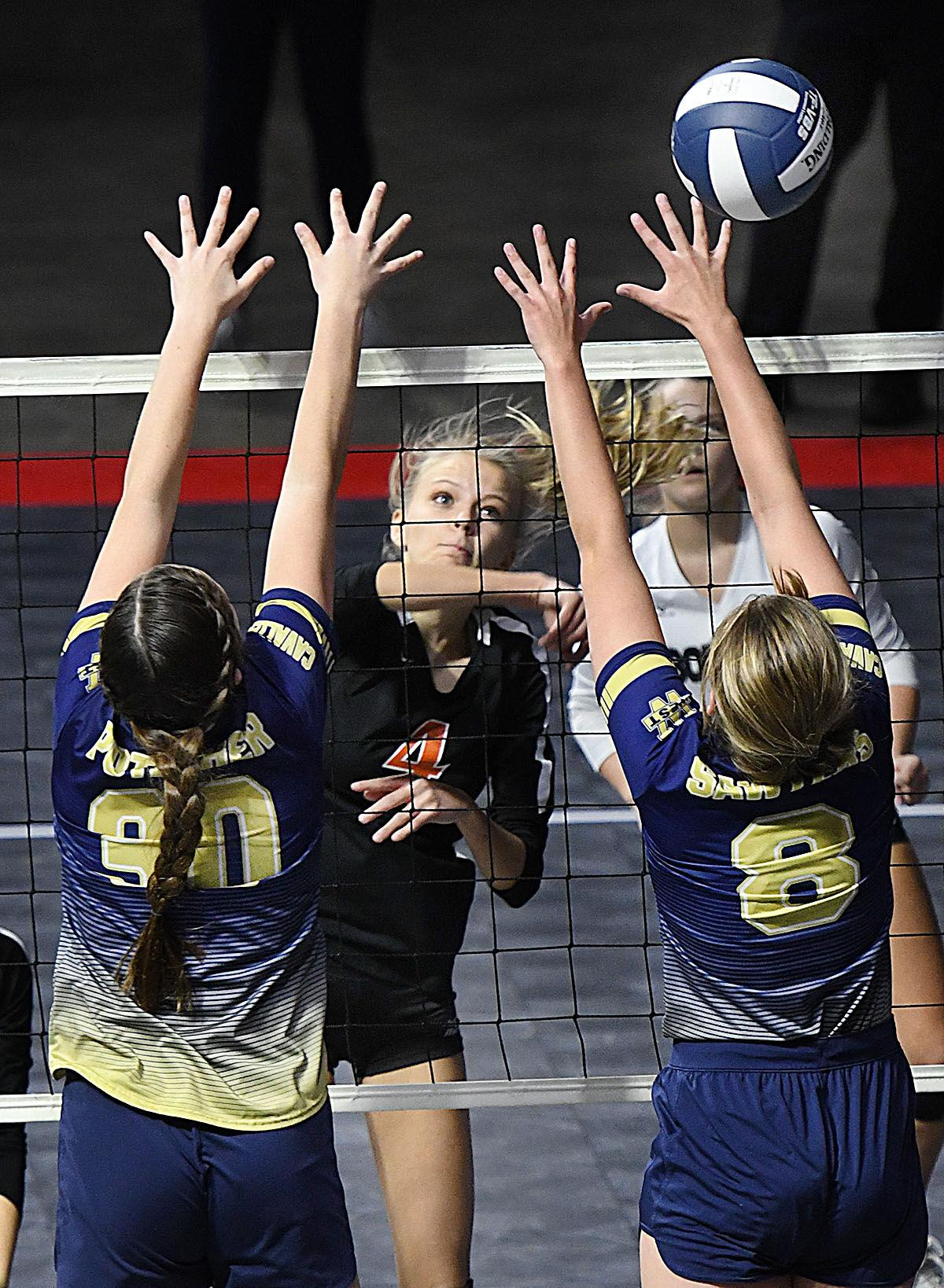 111320 State Volleyball 3.jpg