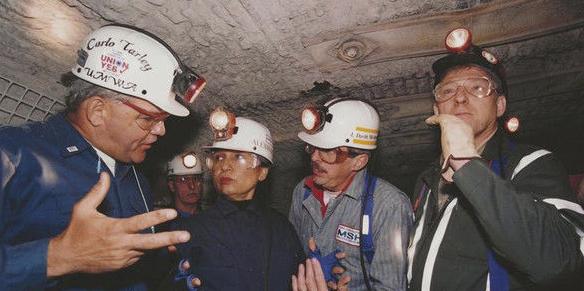 how much does a miner make