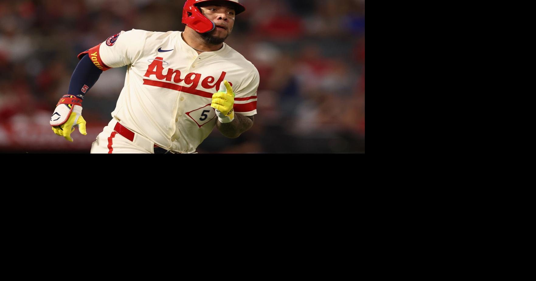 Third baseman Yoán Moncada finalizes $4 million, 1-year deal to stay with Los Angeles Angels