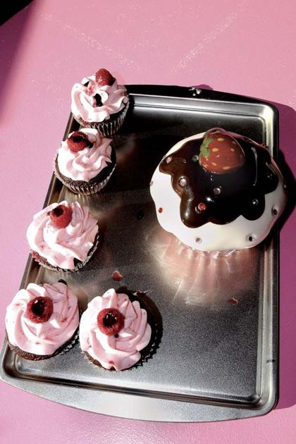 Daughter Inspires Business Creating Gourmet Cakes Cupcakes And