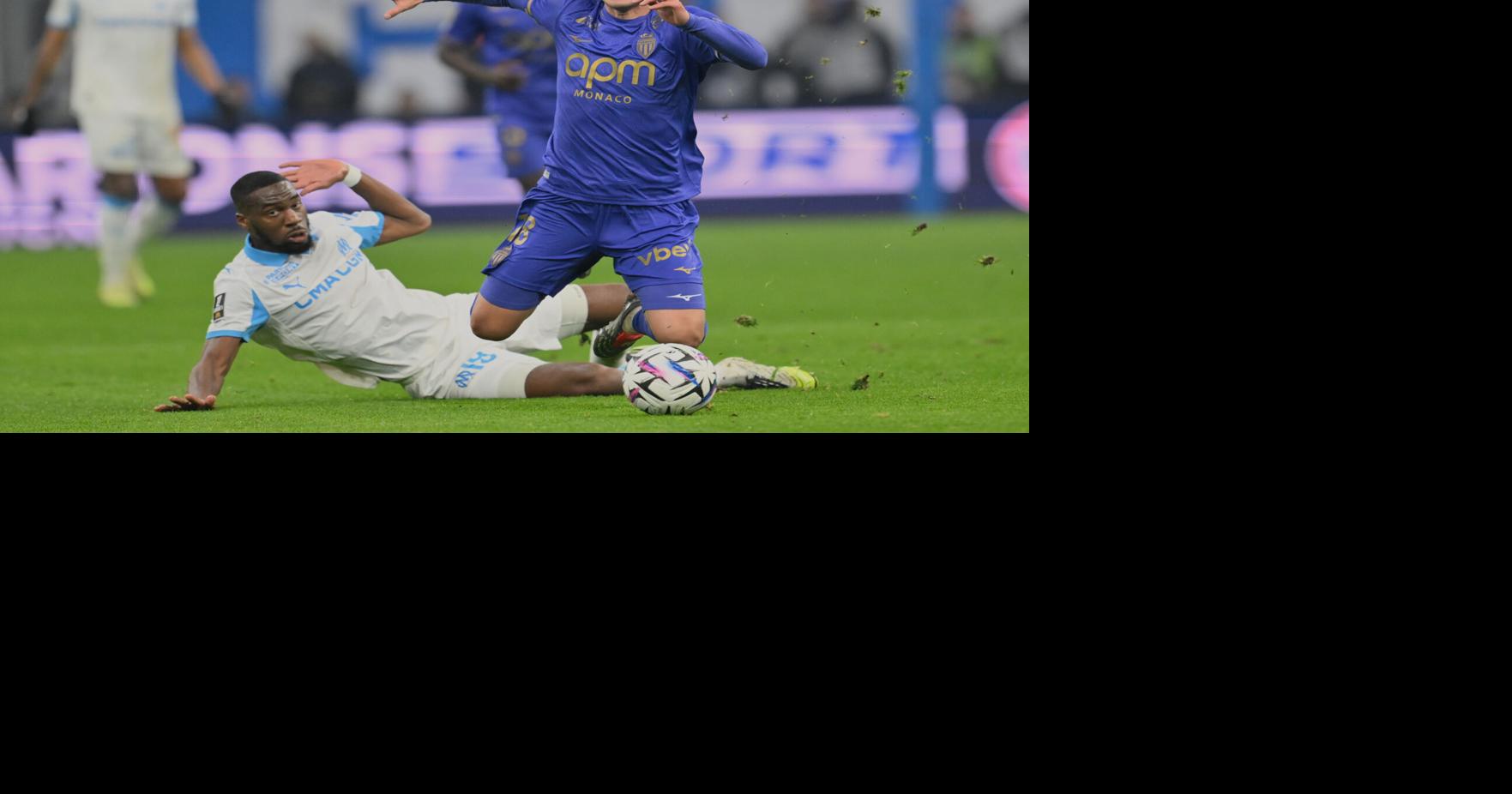 Japan's Takumi Minamino has torn ACL playing for Monaco and likely to miss World Cup